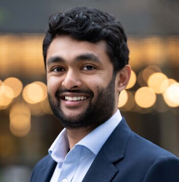 Vikas Kottamasu Headshot