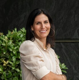 Erin Gannon Headshot